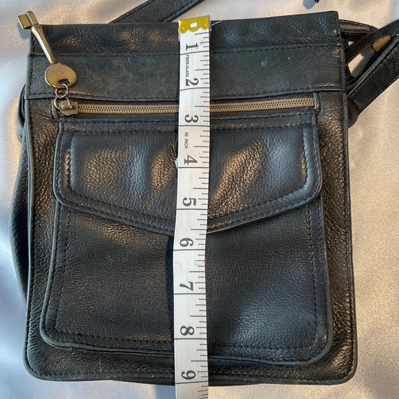 Fossil Vintage Black Leather Crossbody Bag - Picture 13 of 16